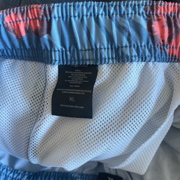 Veece Springer Floral Stretch
Boardshort - Men's Swimwear size XLARGE - Picture 11 of 12